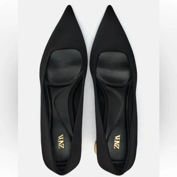 ZARA GOLD HEELED SHOES - Picture 2 of 3